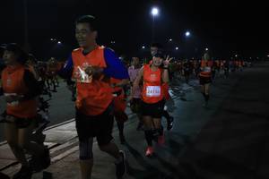 BIB: 24116
                            <button type="button" onclick="openModal(10598690)" class="btn btn-primary btn-sm float-right btn-popup" data-toggle="modal" data-target=".modal-high-quality">
                        <i class="fas fa-shopping-cart"></i> Add to Cart
                    </button>
                                            <button type="button" onclick="isThisMe(10598690, true)" class="btn btn-success btn-sm float-right btn-popup btn-isme hidden" data-toggle="tooltip" data-placement="bottom" title="นี่คือรูปของคุณใช่ไหม คลิกที่นี่เพื่อเอาเข้าอัลบั้ม">
                        <i class="fas fa-plus"></i> Add to album
                    </button>
                    <button type="button" onclick="isThisMe(10598690, false)" class="btn btn-warning btn-sm float-right btn-popup btn-isnotme hidden">
                        <i class="fas fa-ban"></i> Remove from album
                    </button>
